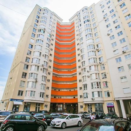 Apartament In Zona Centrala Si Parc Kišiněv Exteriér fotografie