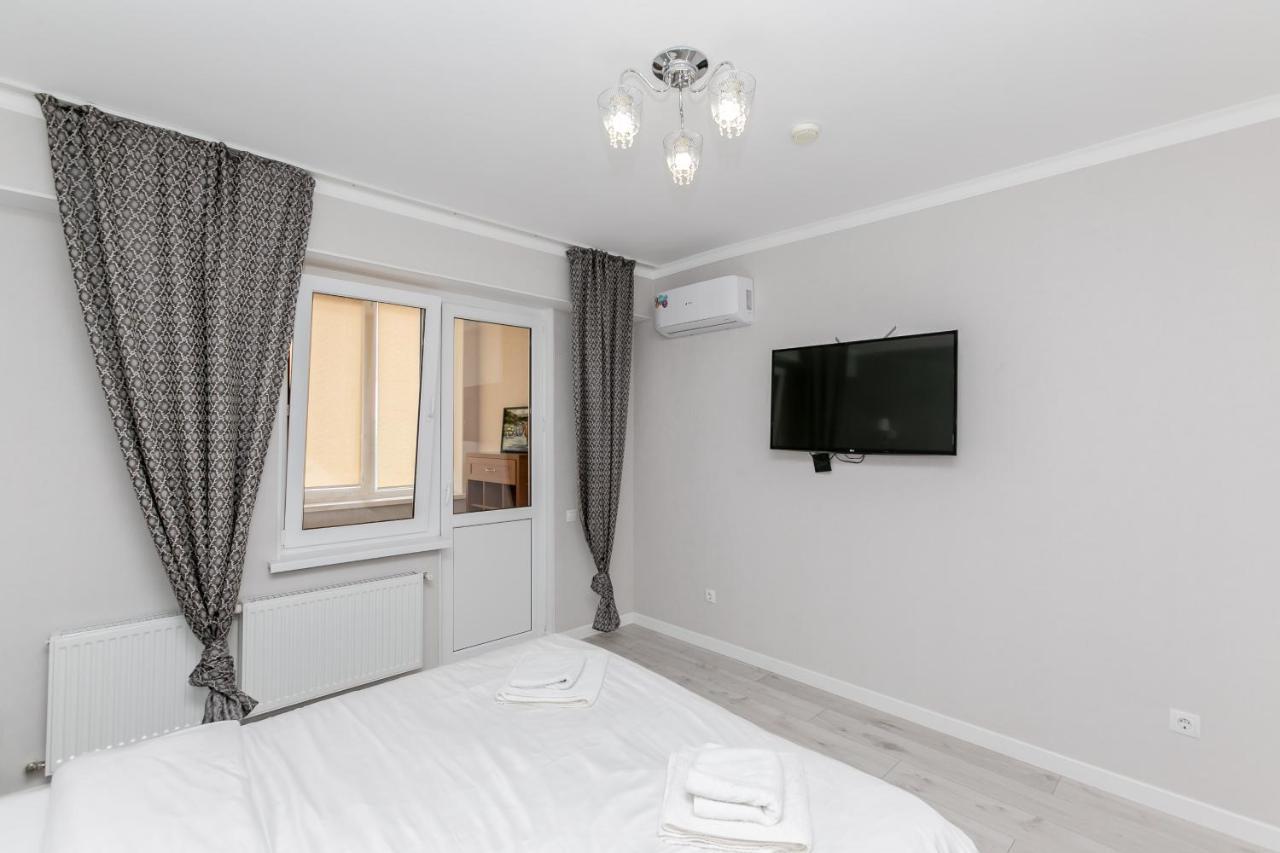 Apartament In Zona Centrala Si Parc Kišiněv Exteriér fotografie